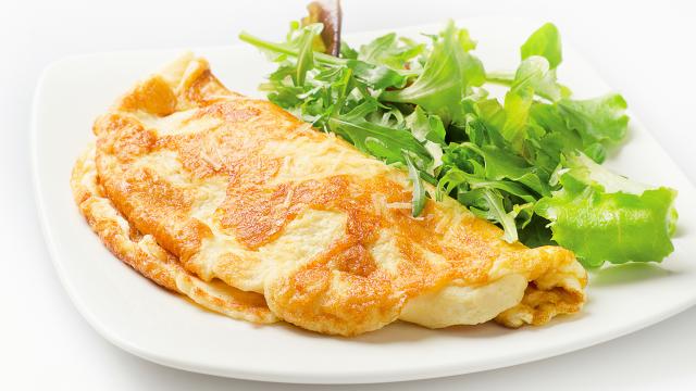 “Super simple à faire, mais qui fait son effet” : Norbert Tarayre dévoile SA recette pour réussir l’omelette parfaite