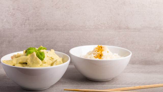 Escalopes de poulet à la noix de coco