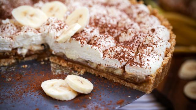 Avec seulement 4 ingrédients, voici comment faire une délicieuse tarte choco-banane notée 4,8/5 par nos lecteurs