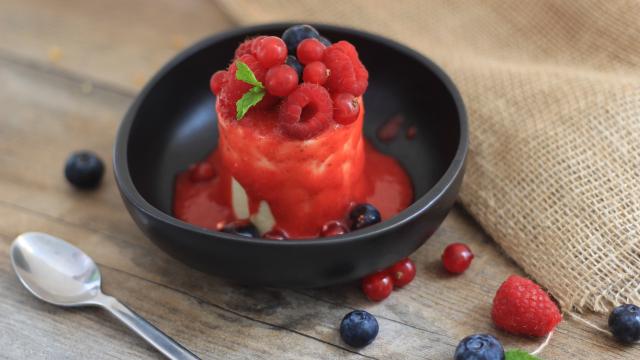 Parfait glacé pêches et fruits rouges