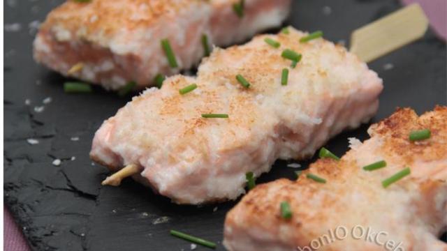 Brochettes de saumon à la noix de coco