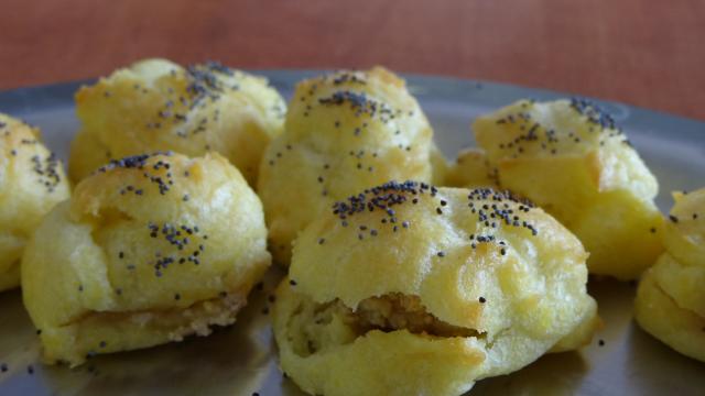 Petits choux apéritifs au foie gras