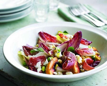 Salade de Valençay, nectarines grillées et jambon de Parme