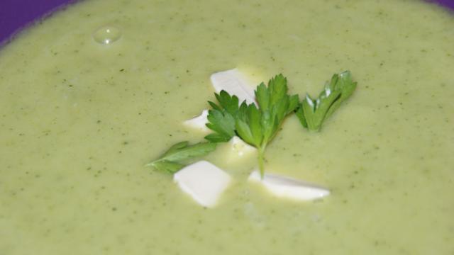 Velouté de courgettes et fromage frais