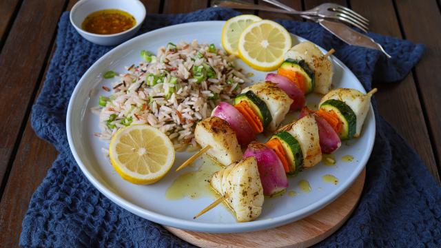 Brochettes de cabillaud aux légumes