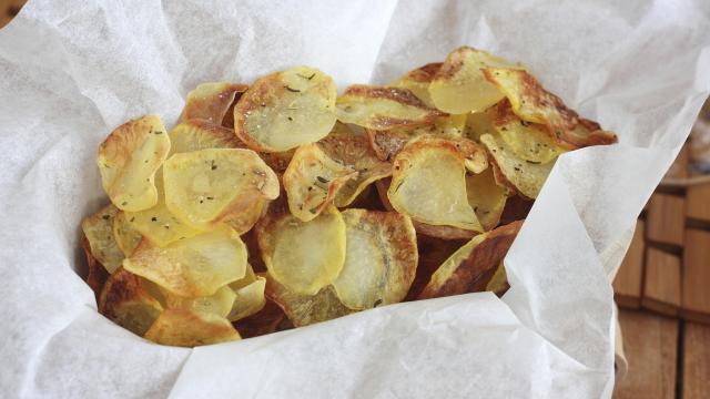 Chips de pommes de terre maison