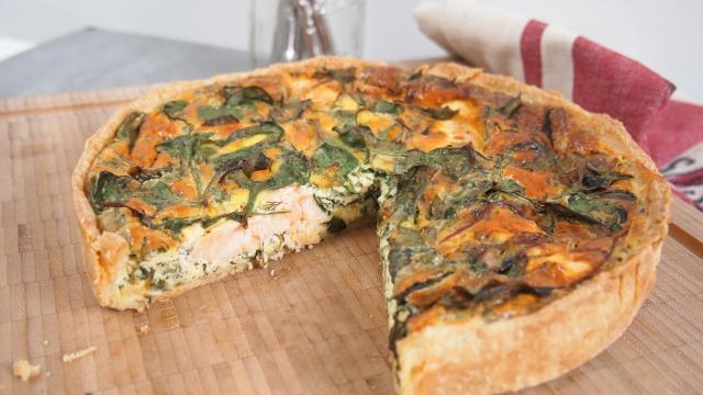 Quiche aux herbes fraiches, saumon et moutarde