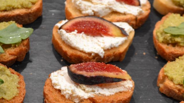 Mini bruschettas fromage et figues