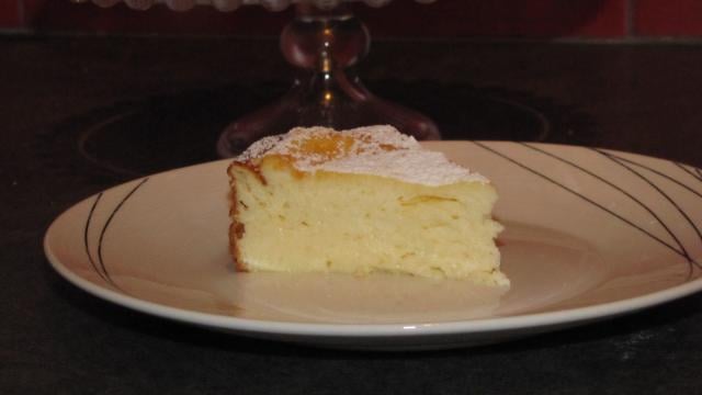 Gâteau mousseux au lemon curd (Käsküeche)