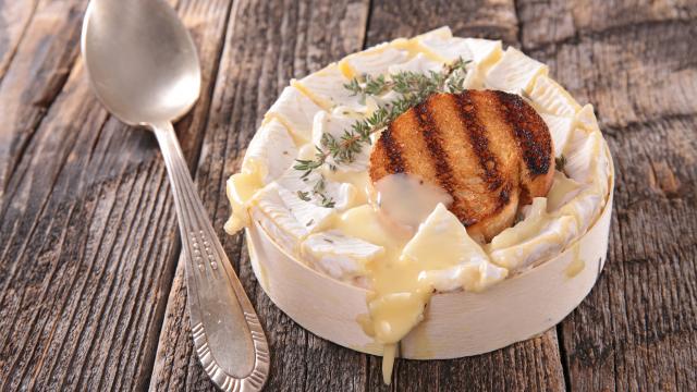 Comment faire un camembert au barbecue ?