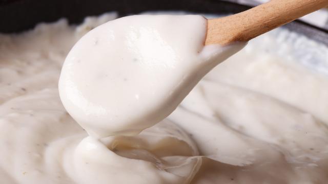 Sauce béchamel au lait entier et noix de muscade