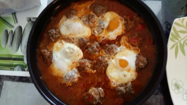 Tajine de Kefta aux œufs