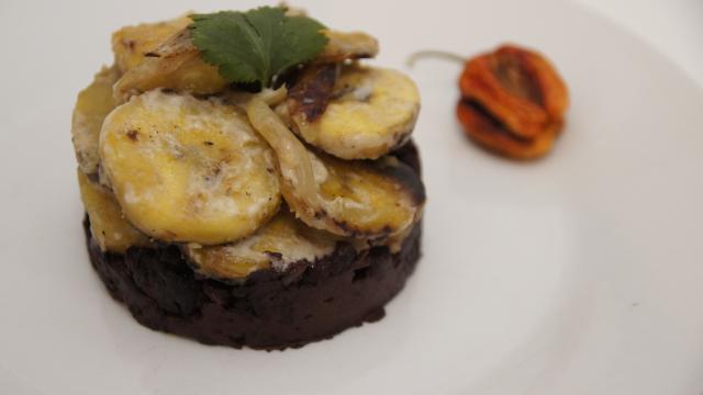 Boudin noir, banane plantain au lait de coco