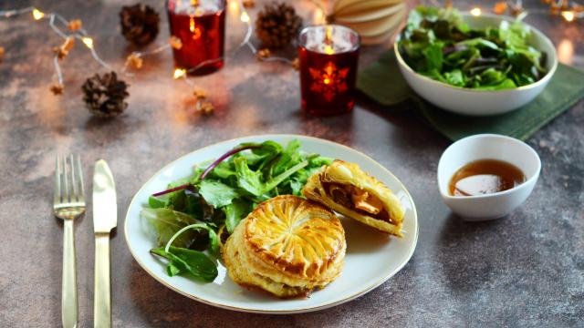 Galettes feuilletées au foie gras et au confit d’oignons