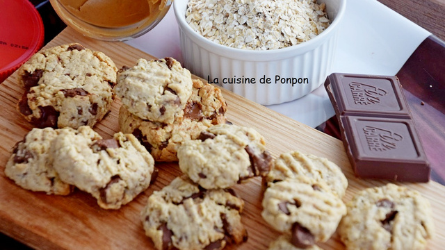 Petit Dej Flocon D'avoine Beurre De Cacahuète Recette Cookies aux flocons d'avoine, beurre de cacahuète et pépites de