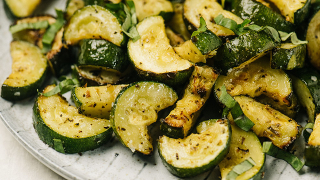 Cette salade marocaine avec 4 ingrédients va enfin donner du goût à vos