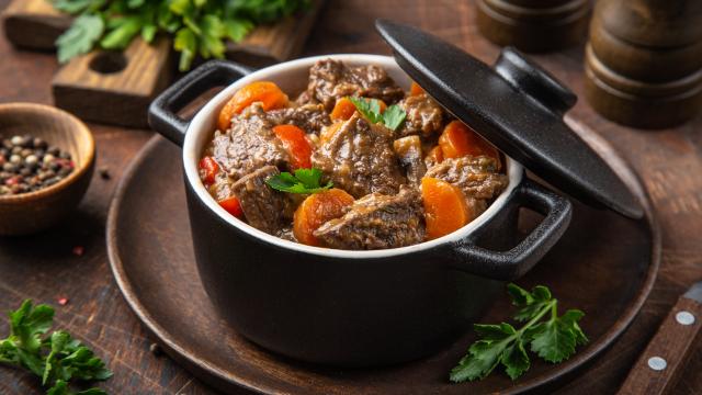 “Toute la famille s’est régalée” : voici la recette de boeuf bourguignon qu’il vous faut selon les lecteurs de 750g