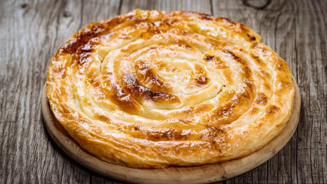 “Il faut toujours enlever le coeur” : Cyril Lignac partage sa recette de tarte aux endives et ses astuces pour qu’elles ne soient pas amères