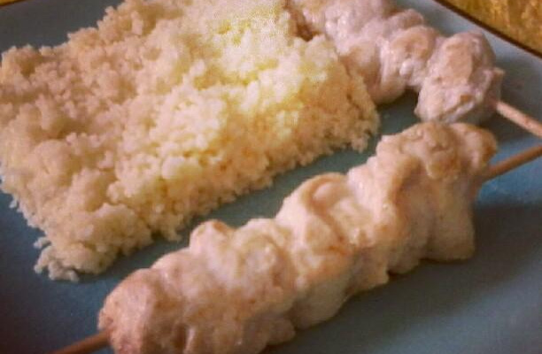 Brochettes de poulet aux épices rapides