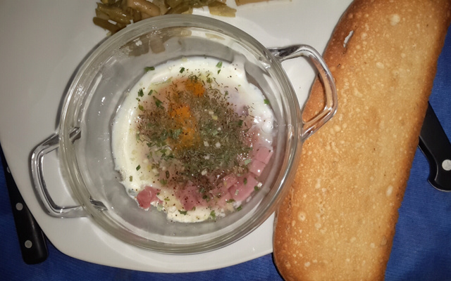 Œufs cocottes aux dés de jambon
