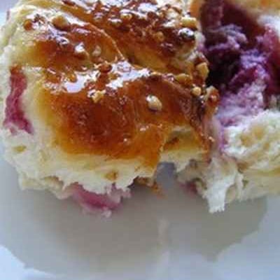 Poale in briu ou raviolis au fromage blanc .. et à la gelée de mûre