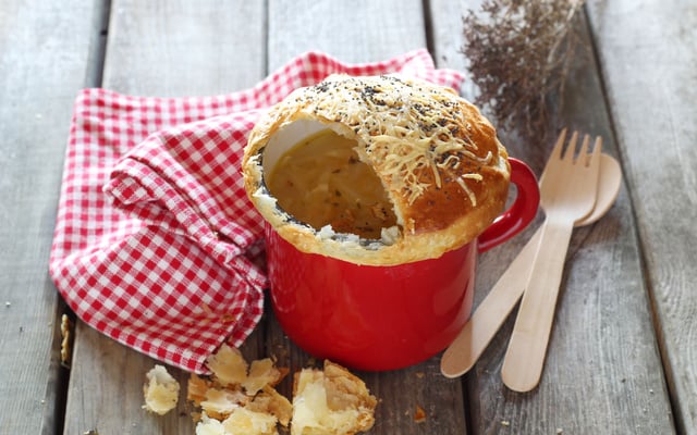 Soupe à l'oignon en croûte