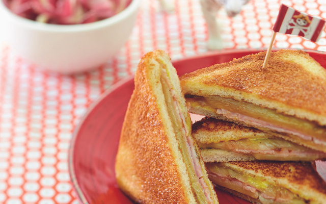 Croque-monsieur d’Endives au comté et fleur de sel