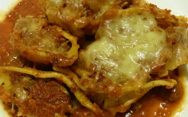 Pâte conchiglioni napoletani farcie à la viande