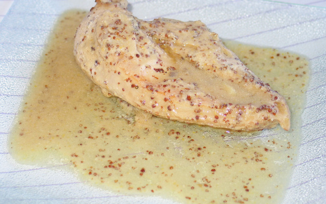 Poulet mariné à la moutarde à l'ancienne