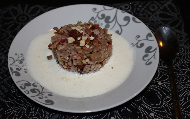 Timbale de crozets à la chataîgne et son espuma de reblochon