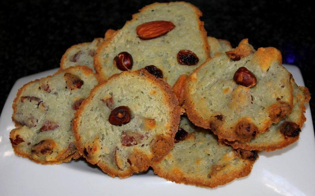 Mendiants au roquefort et fruits secs