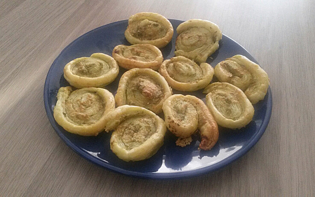 Roulés pesto et parmesan