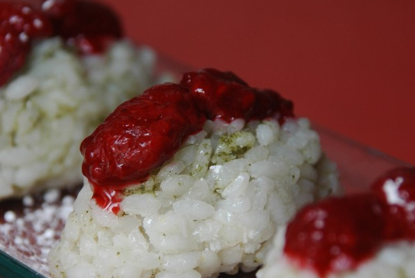 Sushis sucrés matcha et framboise