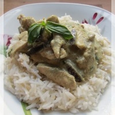 Curry vert de poulet traditionnel