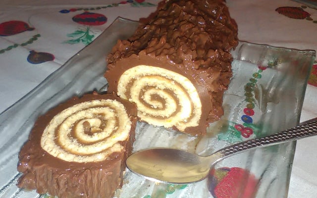Bûche roulée à la crème de marron