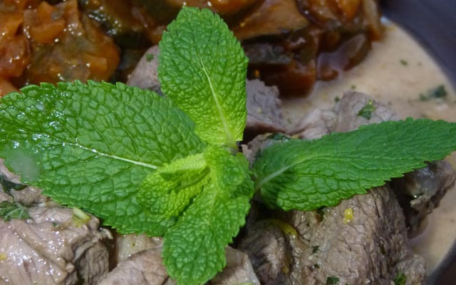 Sauté d'agneau menthe-citron express