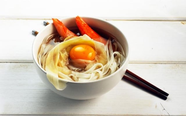 Coraya Suprêmes et asperges en soupe asiatique