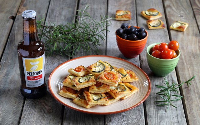 Petits feuilletés provençaux