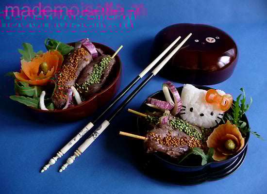 Brochettes d'aiguillettes de canard au jus de cerise