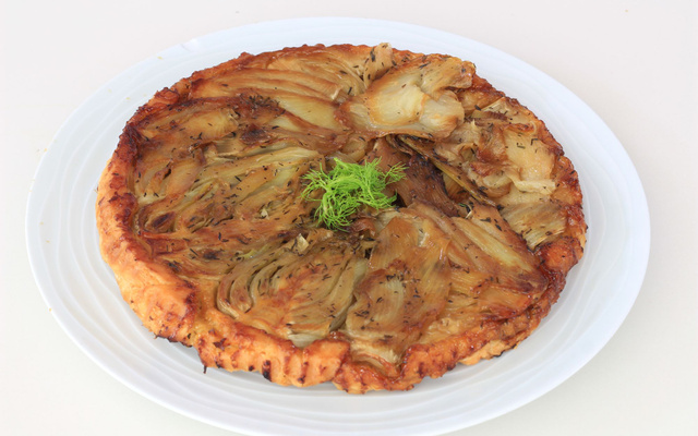 Tatin de fenouil, crème fouettée au basilic