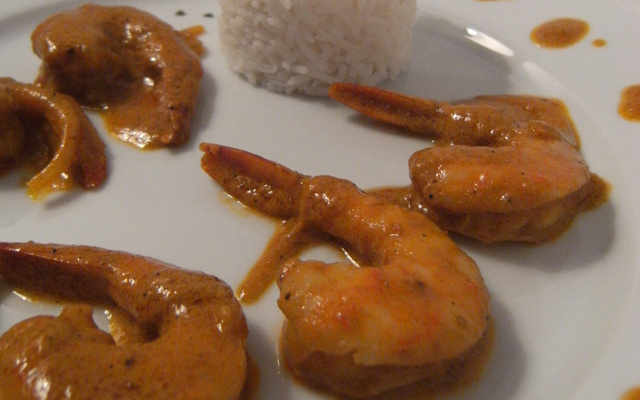 Curry de crevettes au lait de coco et ses épices