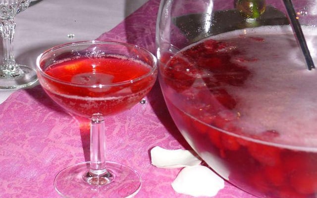 Soupe de champagne fraises et framboises