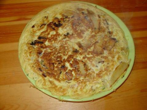 Omelette chou vert et pommes de terre