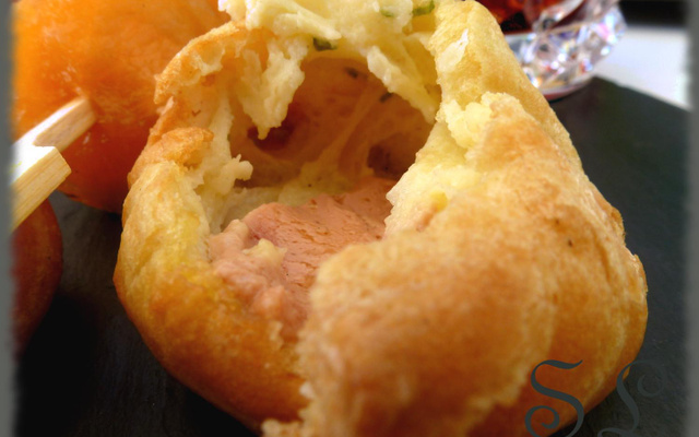 Un peu d'oiginalité dans vos assiettes de fêtes : Gougères à l'ail farcies au foie gras