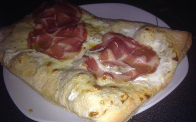 Pizza maison bianca coppa