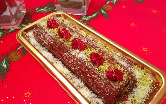 Bûche roulée Chocolat, Framboise coco et citron vert