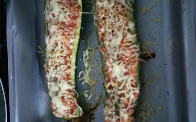 Courgettes farcies aux blancs de poulet