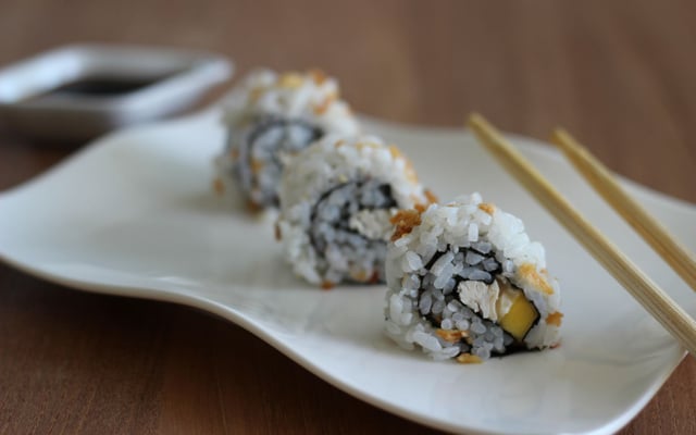California makis poulet mangue parmesan