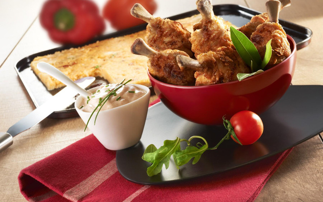 Galettes de polenta tomates confites et mozzarella