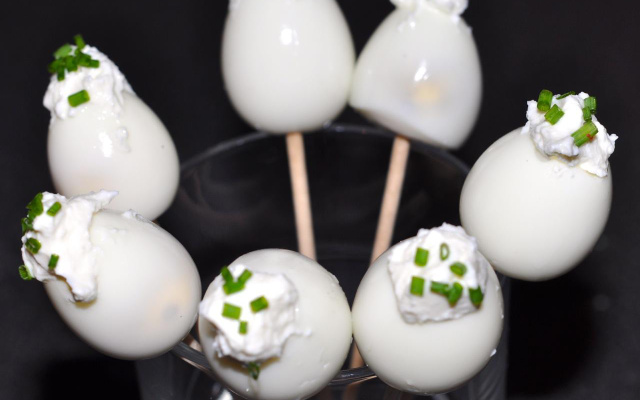 Egg pops